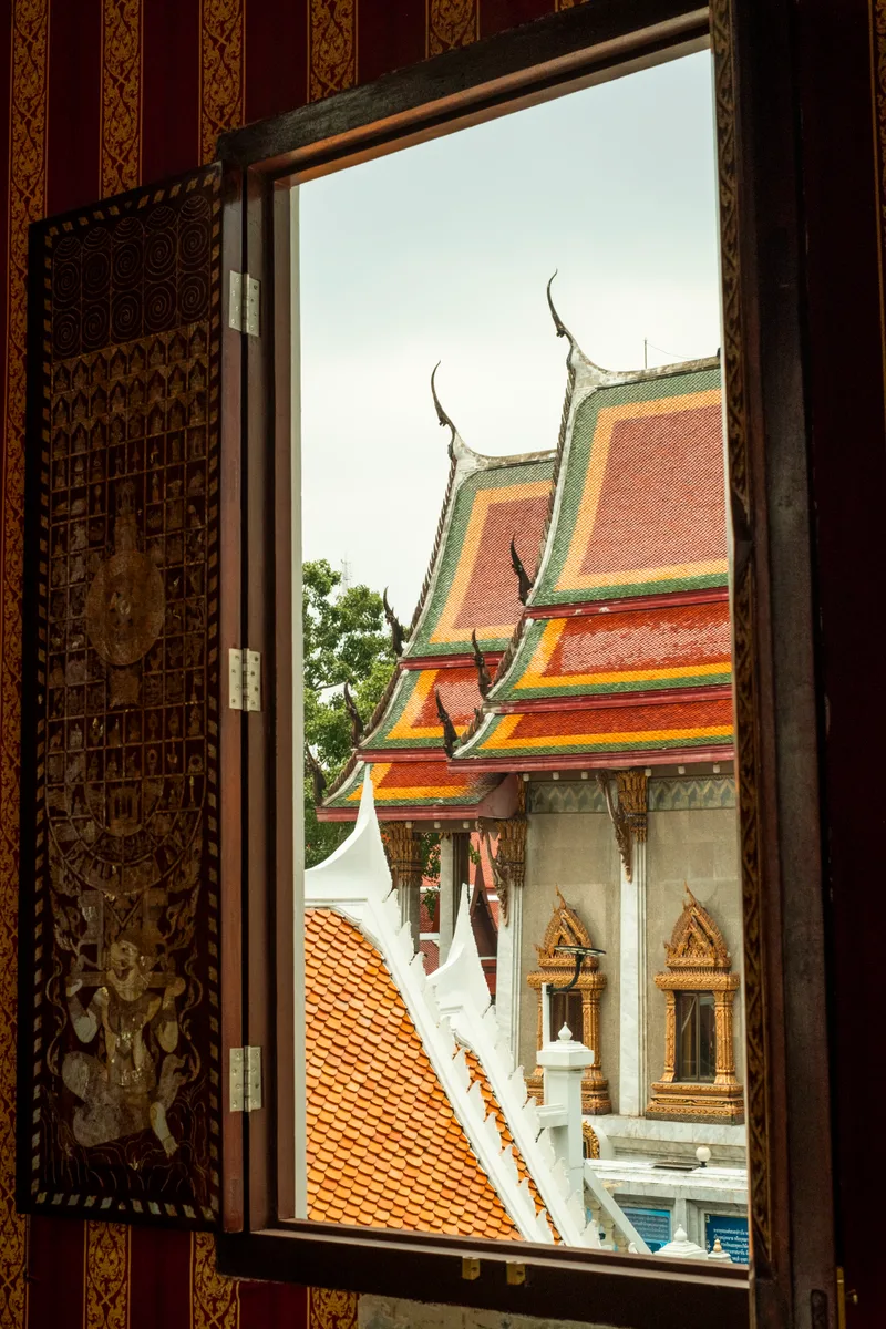 Bangkok 2024 — heat, neon and the tropical rhythm of the city