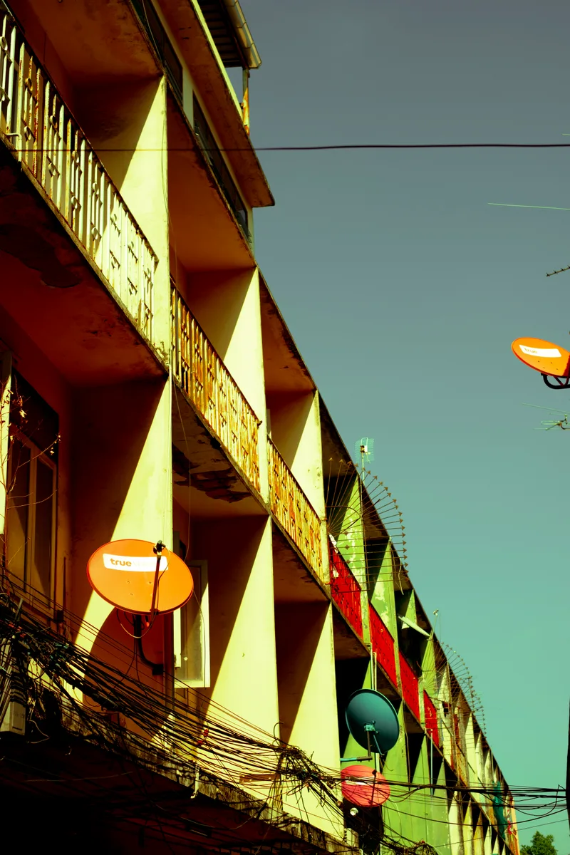 Bangkok 2024 — heat, neon and the tropical rhythm of the city